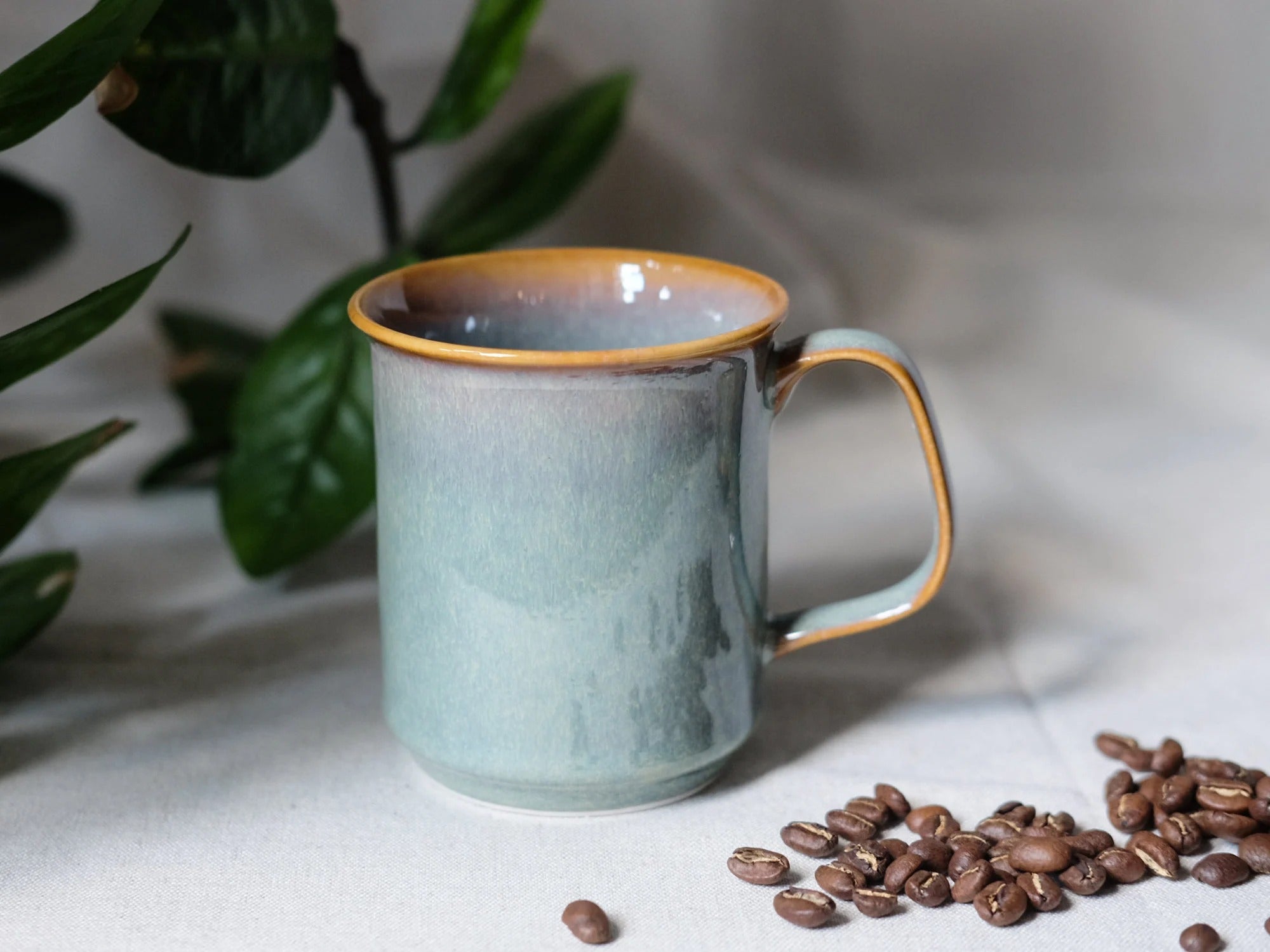 Tách Cà Phê Gốm Thủ Công – Men Phản Ứng, Xanh Keo