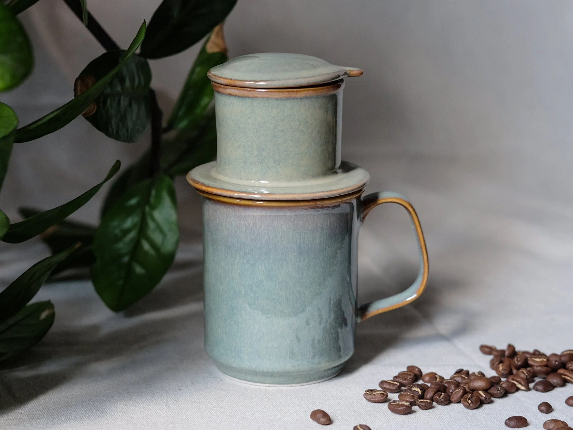 Tách Cà Phê Gốm Thủ Công – Men Phản Ứng, Xanh Keo